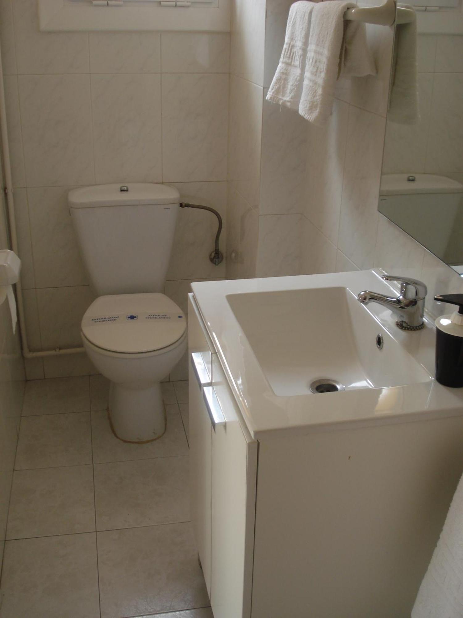 Hostal Margarita Pineda de Mar Ruang foto