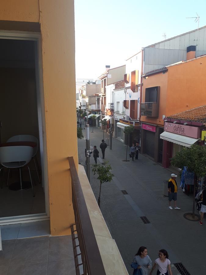 Hostal Margarita Pineda de Mar Bagian luar foto