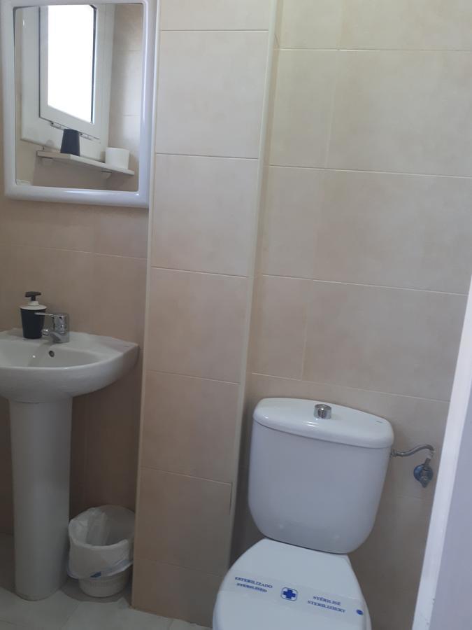 Hostal Margarita Pineda de Mar Bagian luar foto